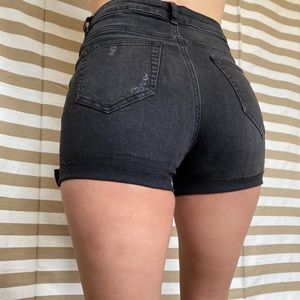 NWOT Jean Shorts!🖤
